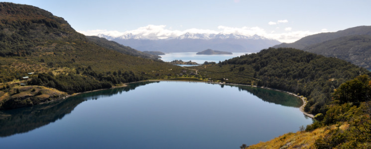 Lago Negro with Lago General Carrera on the background