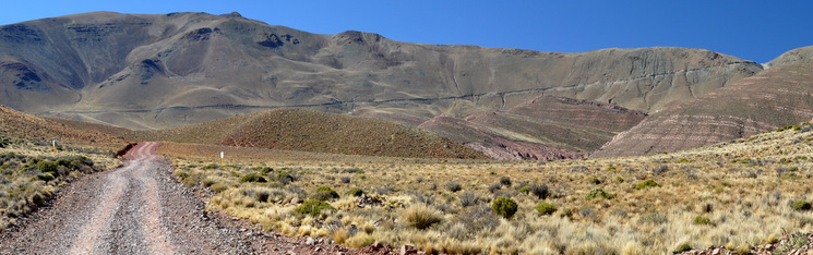 Road up to Abra de Zenta