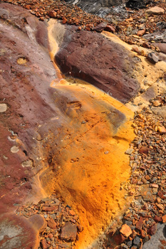Multicolor rock