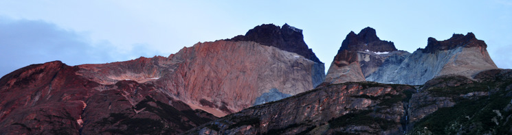 Amanecer en Los Cuernos Amanecer en Los Cuernos